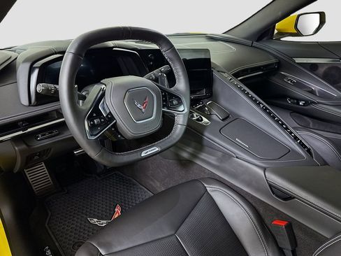 Used 2025 Chevrolet Corvette Z06 image 9