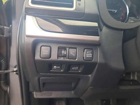 Used 2018 Subaru Forester 2.5i Touring AWD/4WD image 23
