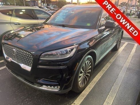 Used 2020 Lincoln Aviator Reserve w/ Elements Package Plus image 1
