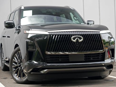 Used 2025 INFINITI QX80 Autograph w/ Premium Cargo Package AWD/4WD image 4