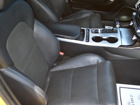 Used 2018 Kia Stinger GT AWD/4WD image 25