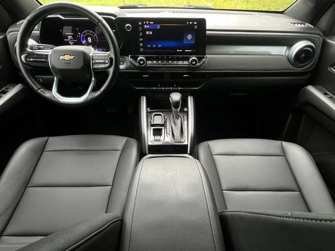 Used 2025 Chevrolet Colorado LT w/ LT Convenience Package RWD image 9