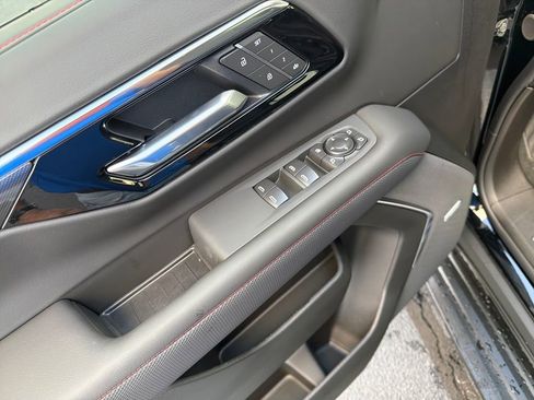 New 2026 Chevrolet Suburban RST image 11