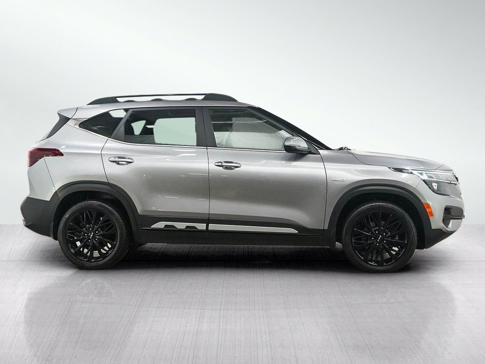 Used 2022 Kia Seltos Nightfall Edition AWD/4WD image 7