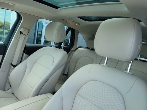 Used 2022 Mercedes-Benz GLC 300 image 26