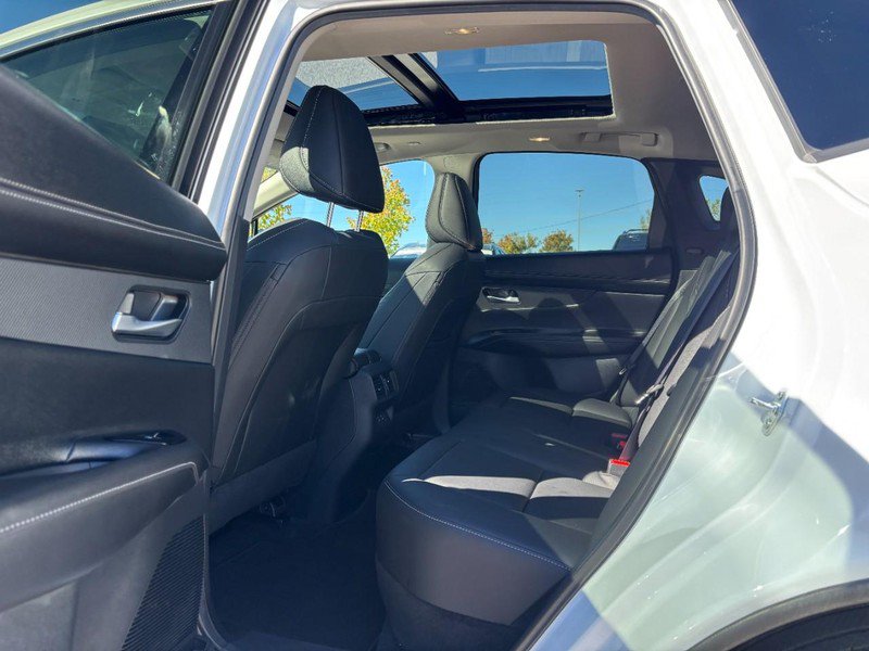 Used 2025 Nissan Murano SL w/ Cargo Package AWD/4WD image 11