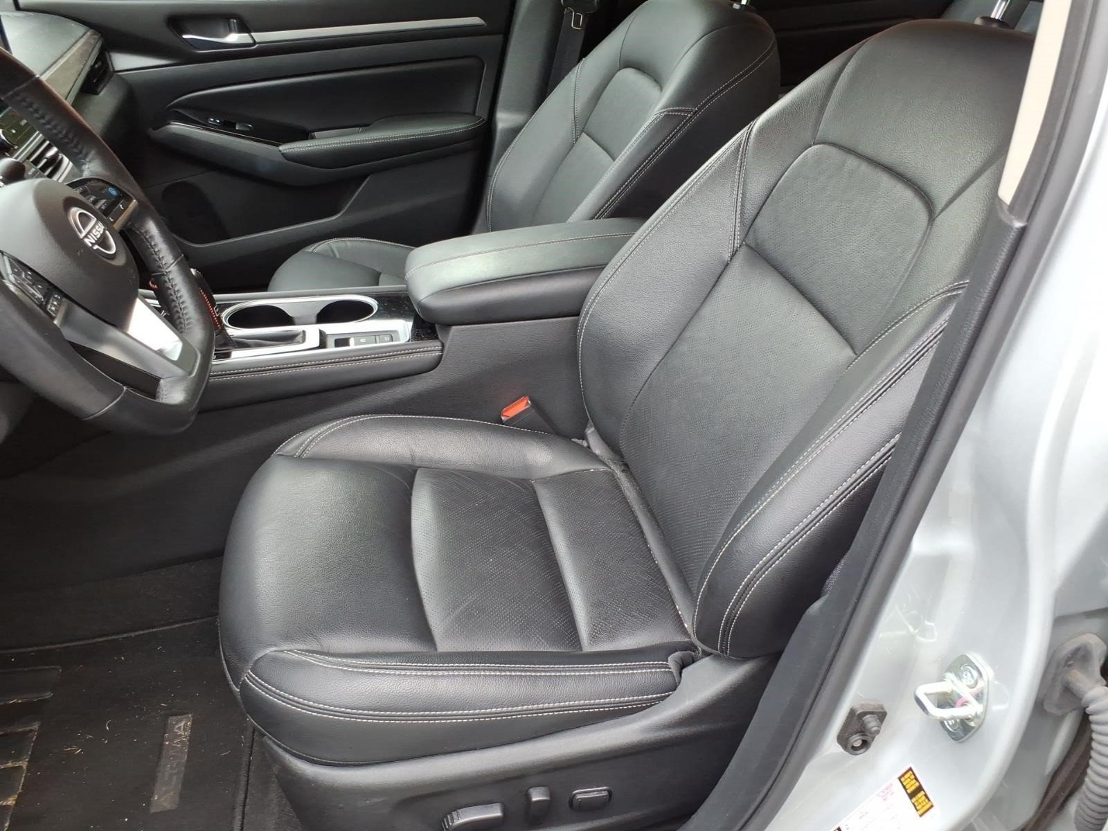 Used 2024 Nissan Altima 2.5 SL AWD/4WD image 12