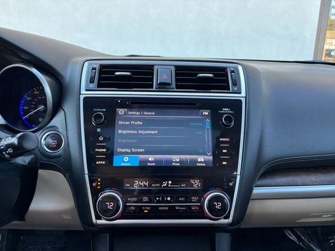 Used 2018 Subaru Outback 2.5i Limited w/ Popular Package #2 image 31