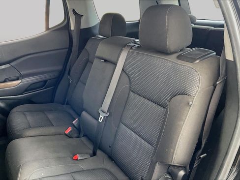 Used 2020 GMC Acadia SLE FWD image 18