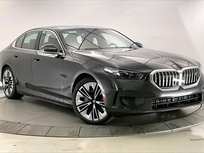 New 2025 BMW i5 xDrive40 w/ Premium Package