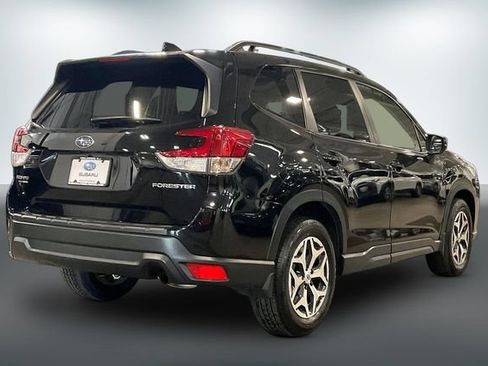 Used 2024 Subaru Forester Premium AWD/4WD image 13