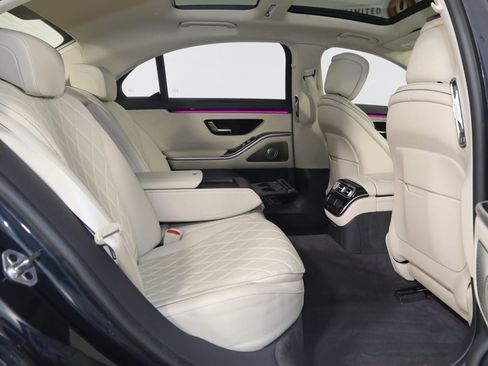 Used 2021 Mercedes-Benz S 580 4MATIC Sedan image 17