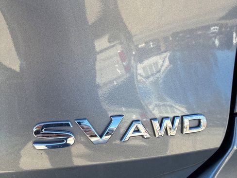 Used 2017 Nissan Rogue SV w/ SV Premium Package image 14