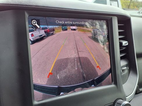 Used 2020 RAM 1500 Big Horn AWD/4WD image 18