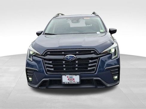Used 2025 Subaru Ascent Bronze Edition w/ Onyx Package AWD/4WD image 2