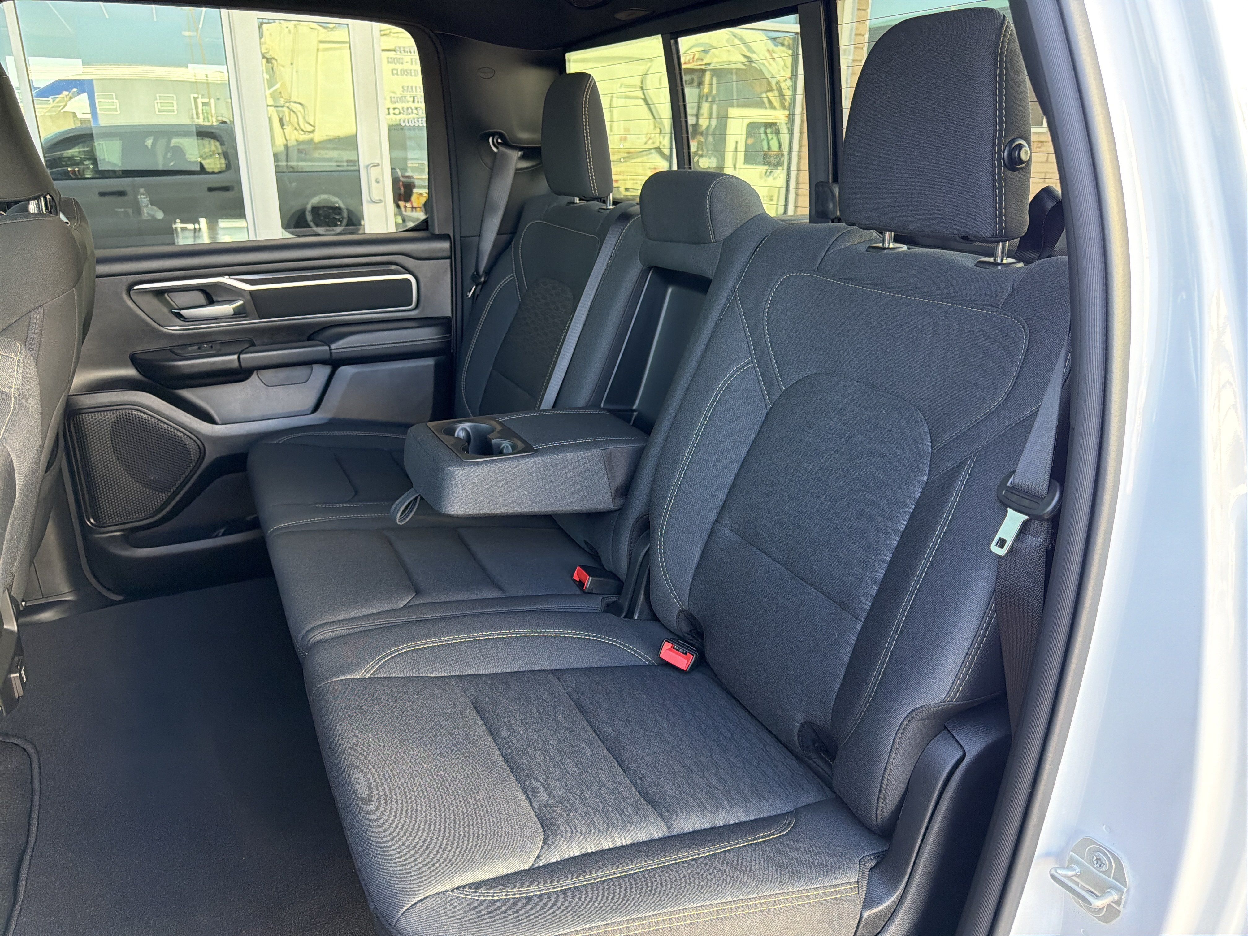 Used 2025 RAM 1500 Big Horn AWD/4WD image 9