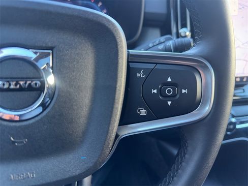 Certified 2025 Volvo XC40 B5 Plus image 12