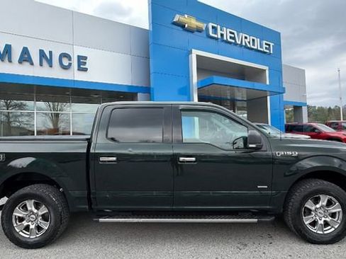 Used 2015 Ford F150 XLT w/ Equipment Group 302A Luxury image 3
