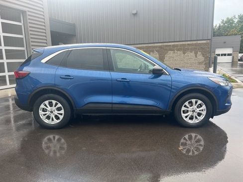 Used 2023 Ford Escape Active image 4