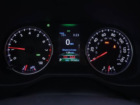 Used 2019 Toyota RAV4 XLE w/ Convenience Package AWD/4WD image 7