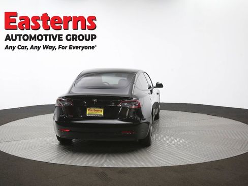 Used 2021 Tesla Model 3 Standard Range Plus image 36