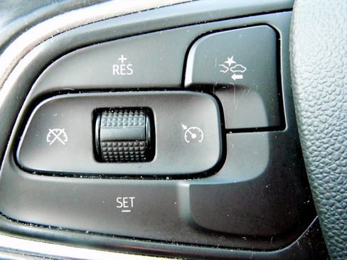 Used 2020 Buick Encore GX Select image 13