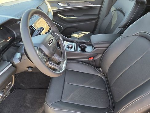 New 2026 Jeep Grand Cherokee Limited image 8