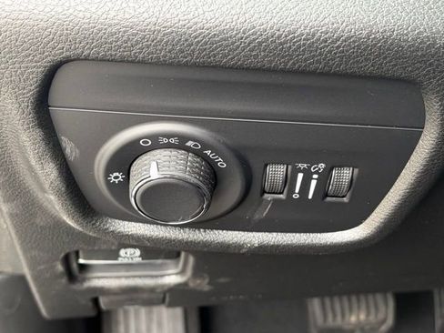 New 2026 Jeep Grand Cherokee Altitude image 25