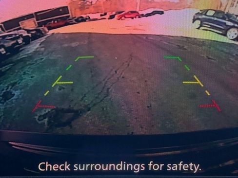 Used 2024 Nissan Altima 2.5 SV image 18