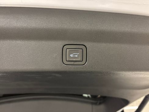 New 2026 Cadillac Escalade IQL Luxury w/ LPO, Floor Liner Package image 18