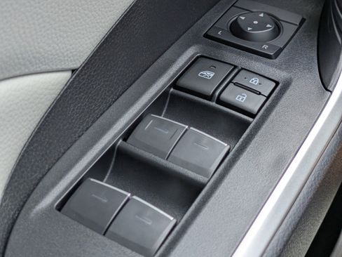 Used 2025 Toyota RAV4 XLE w/ Convenience Package FWD image 23