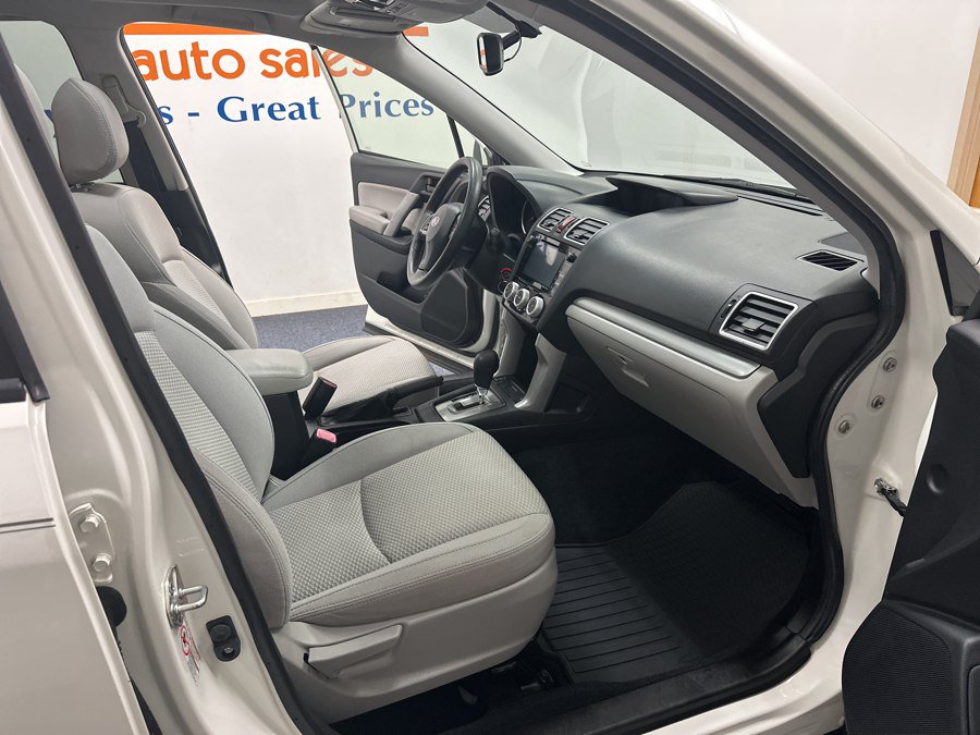 Used 2016 Subaru Forester 2.5i Premium w/ All-Weather Package AWD/4WD image 16