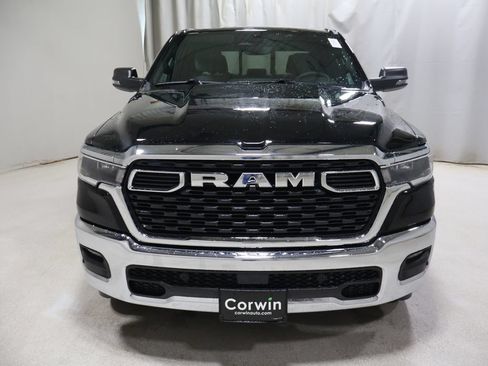New 2026 RAM 1500 4x4 Crew Cab image 2