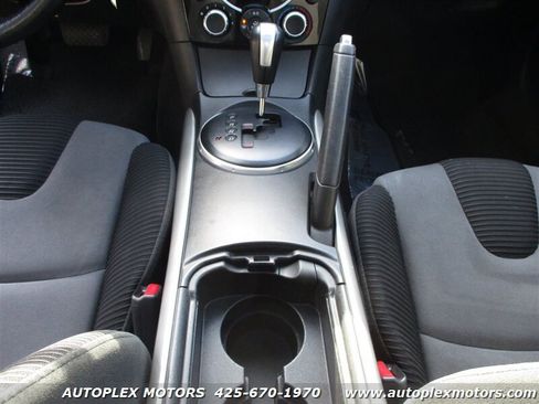 Used 2006 MAZDA RX-8 w/ Touring Pkg image 19