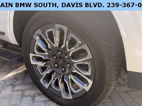 Used 2023 GMC Yukon Denali Ultimate image 35