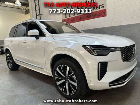 Used 2025 Volvo XC90 B6 Core w/ Protection Package AWD/4WD image 1