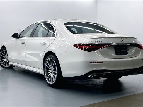 Certified 2023 Mercedes-Benz S 500 4MATIC image 2