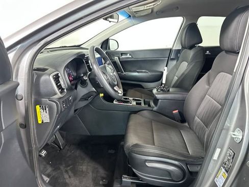 Used 2017 Kia Sportage LX image 11