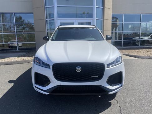 Used 2025 Jaguar F-PACE R-Dynamic S image 3