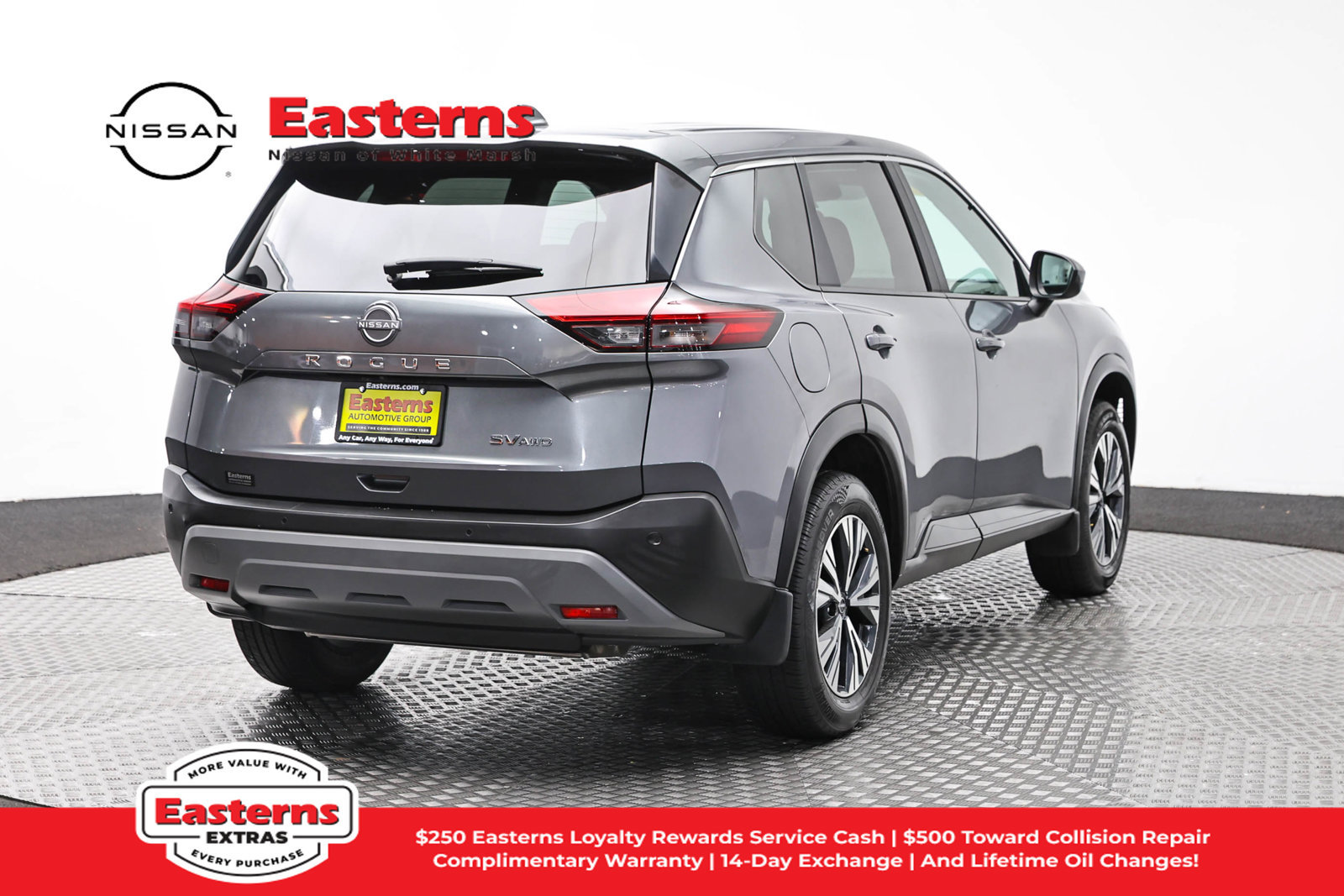 Used 2023 Nissan Rogue SV AWD/4WD image 5