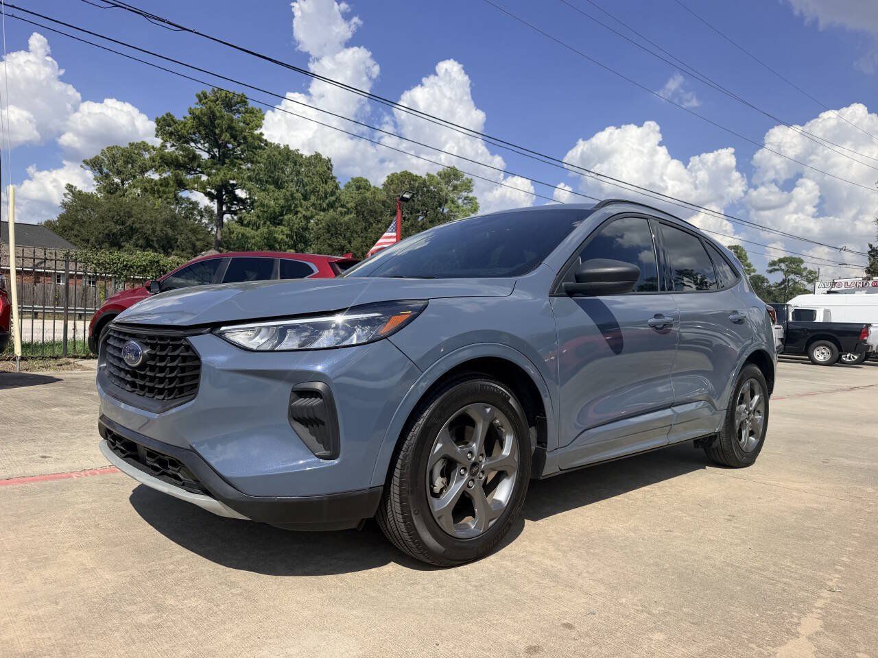 Used 2024 Ford Escape ST-Line w/ Tech Pack #1 FWD image 2