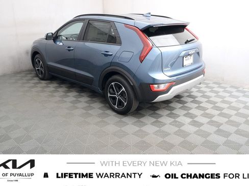 New 2026 Kia Niro EX FWD image 7
