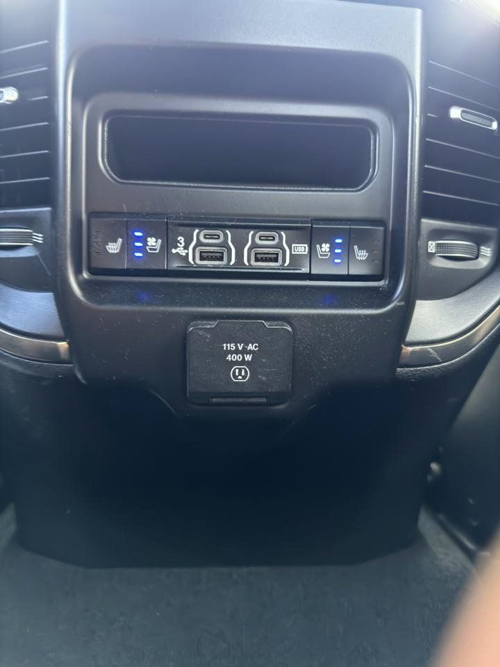 Used 2019 RAM 1500 Limited AWD/4WD image 16