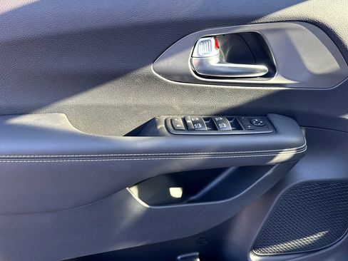 New 2026 Chrysler Voyager LX image 13