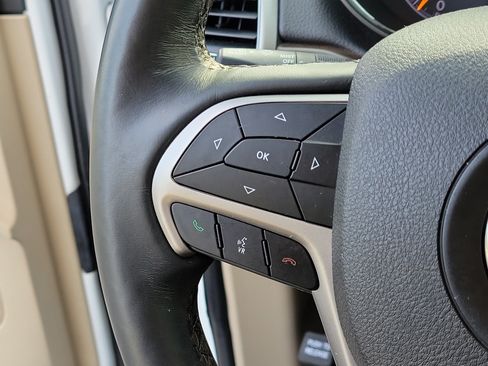 Used 2018 Jeep Grand Cherokee Limited RWD image 30