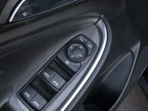 Used 2020 Chevrolet Malibu LT w/ Leather Package image 30