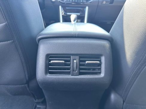 Used 2017 Honda Accord Touring image 14