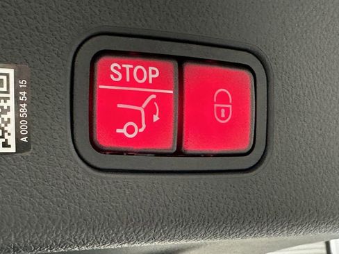 New 2026 Mercedes-Benz GLC 43 AMG 4MATIC image 23