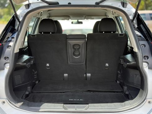Used 2018 Nissan Rogue S AWD/4WD image 26