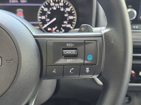 Used 2024 Nissan Rogue SV AWD/4WD image 20